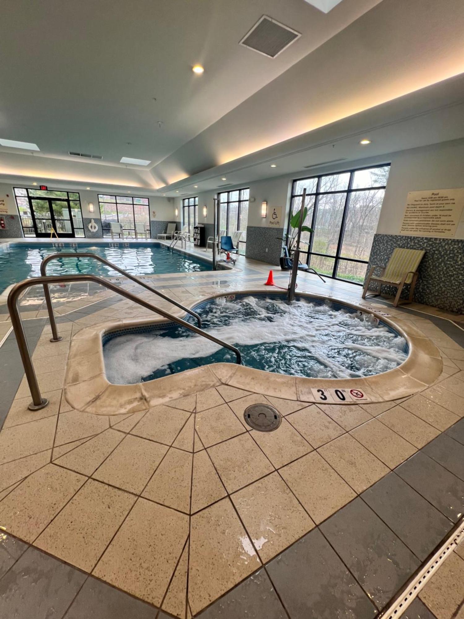 Hampton Inn & Suites Stroudsburg Bartonsville Poconos Ngoại thất bức ảnh